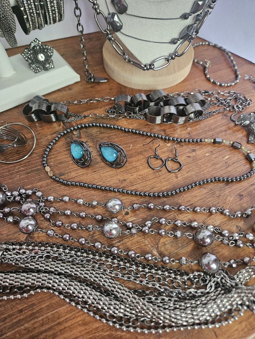Gunmetal And Silver-tone Jewelry Lot Estate Vintage To Modern Chains And Beads - Picture 6 of 7